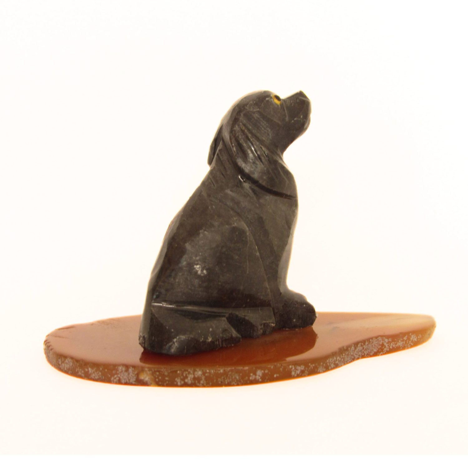 CACHORRO LAPIDADO DE DOLOMITA PRETA - Imagem 2
