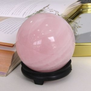 Esfera de Quartzo Rosa Lapidada - Peso Variável de 220g a 260g - Prosperity Minerais