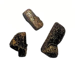 3 Un Estaurolita Pedra Natural Bruta Prosperity Minerais