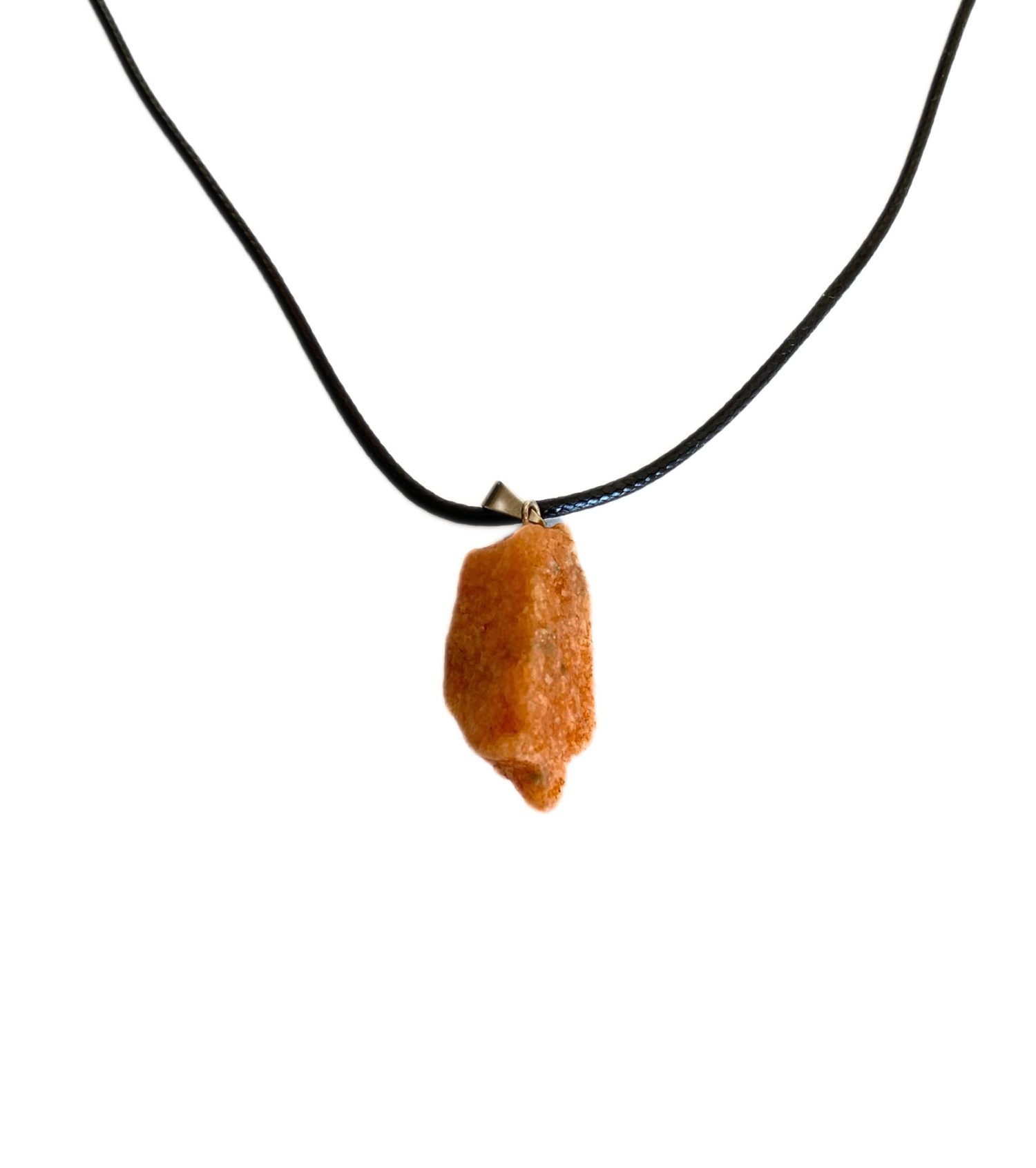 Colar Pingente Calcita Laranja Pedra Natural Cordão Couro Sintético - Imagem 2